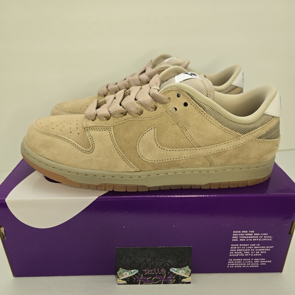 Nike SB Dunk Low - Picture 3 of 9